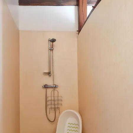 Дом отдыха Maison Charmante A + Jardin *