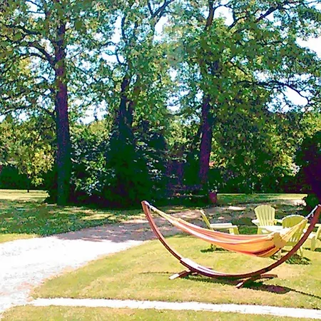 Дом отдыха Maison Charmante A + Jardin *